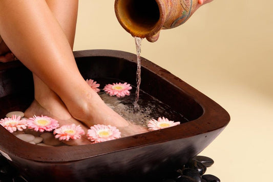 SOFTEN THOSE FEET WITH A DIY PEDICURE